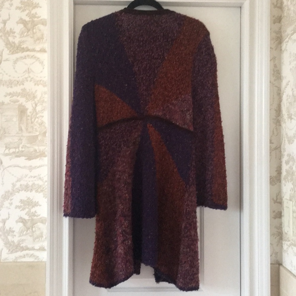 Sweater - Picture 3 of 8